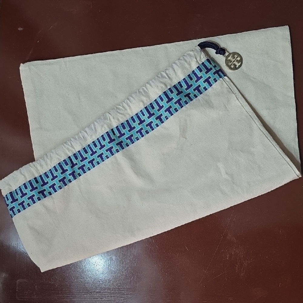 Tory Burch Draw String Dust Bag with Gold-tone Branded Medallion